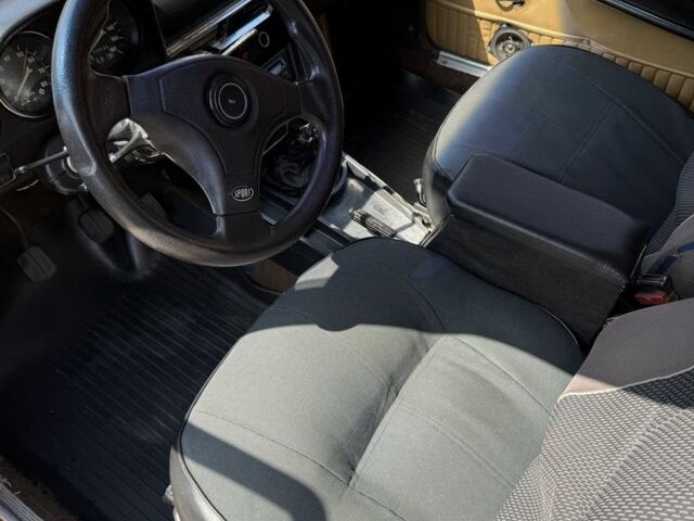 Желтый ВАЗ 2103, объемом двигателя 1.5 л и пробегом 70 тыс. км за 875 $, фото 5 на Automoto.ua