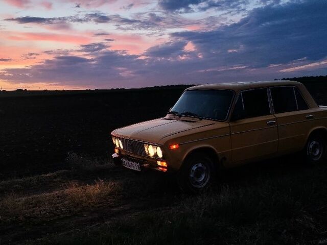 Желтый ВАЗ 2103, объемом двигателя 1 л и пробегом 53 тыс. км за 722 $, фото 1 на Automoto.ua