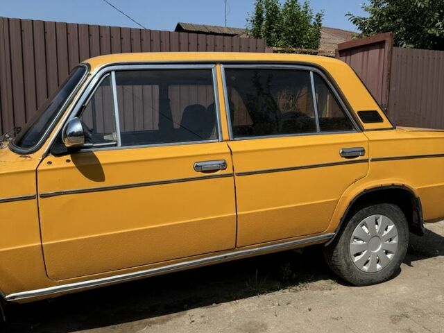 Желтый ВАЗ 2103, объемом двигателя 1.5 л и пробегом 70 тыс. км за 1000 $, фото 6 на Automoto.ua