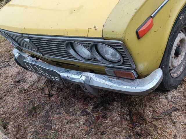 Желтый ВАЗ 2103, объемом двигателя 1.5 л и пробегом 1 тыс. км за 238 $, фото 3 на Automoto.ua