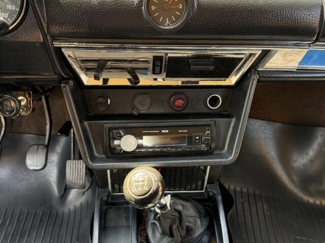 Желтый ВАЗ 2103, объемом двигателя 1.5 л и пробегом 70 тыс. км за 875 $, фото 7 на Automoto.ua