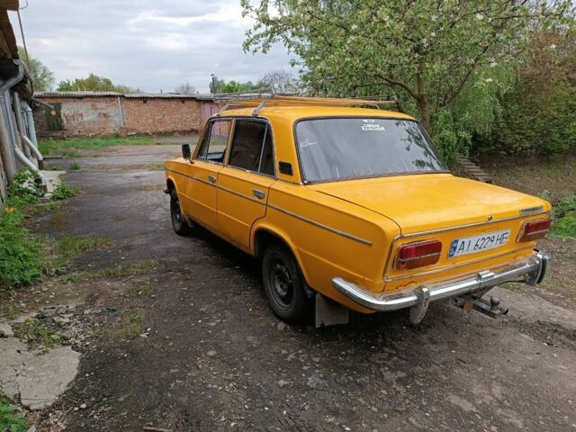 Жовтий ВАЗ 2103, об'ємом двигуна 1.5 л та пробігом 69 тис. км за 550 $, фото 2 на Automoto.ua