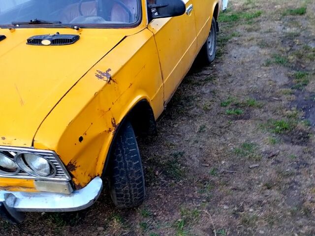 Жовтий ВАЗ 2103, об'ємом двигуна 1.6 л та пробігом 500 тис. км за 250 $, фото 3 на Automoto.ua