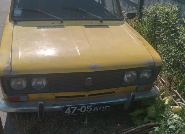 Желтый ВАЗ 2103, объемом двигателя 0 л и пробегом 165 тыс. км за 411 $, фото 2 на Automoto.ua