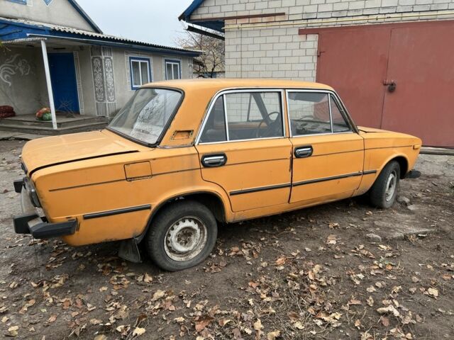 Желтый ВАЗ 2103, объемом двигателя 1.3 л и пробегом 1000 тыс. км за 263 $, фото 2 на Automoto.ua