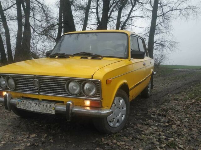Желтый ВАЗ 2103, объемом двигателя 1 л и пробегом 60 тыс. км за 522 $, фото 4 на Automoto.ua