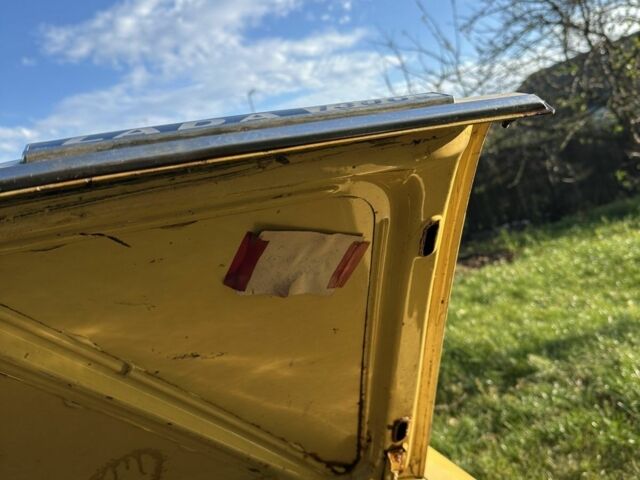 Жовтий ВАЗ 2103, об'ємом двигуна 1.5 л та пробігом 100 тис. км за 762 $, фото 8 на Automoto.ua