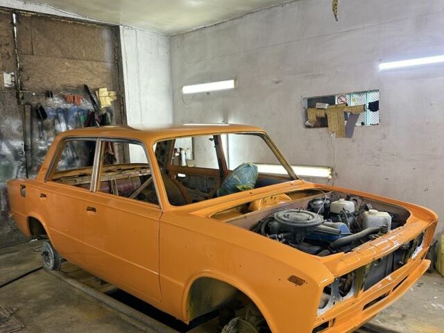 Желтый ВАЗ 2103, объемом двигателя 1.3 л и пробегом 2 тыс. км за 1800 $, фото 15 на Automoto.ua