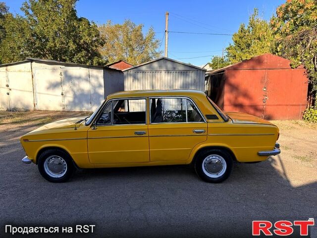 Жовтий ВАЗ 2103, об'ємом двигуна 1.3 л та пробігом 178 тис. км за 750 $, фото 5 на Automoto.ua
