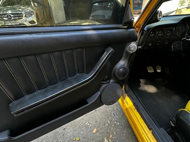 Желтый ВАЗ 2103, объемом двигателя 1.8 л и пробегом 74 тыс. км за 3000 $, фото 11 на Automoto.ua