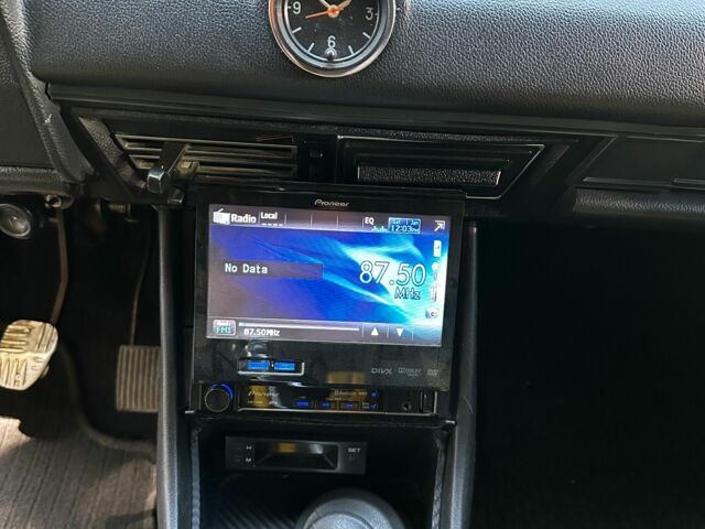 Желтый ВАЗ 2103, объемом двигателя 1.8 л и пробегом 74 тыс. км за 3000 $, фото 14 на Automoto.ua