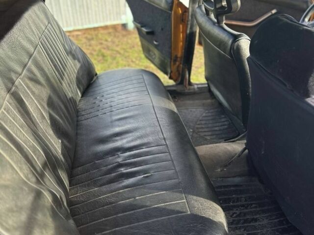 Желтый ВАЗ 2103, объемом двигателя 1.5 л и пробегом 1 тыс. км за 544 $, фото 5 на Automoto.ua