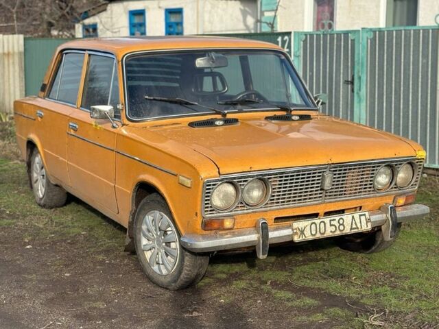 Желтый ВАЗ 2103, объемом двигателя 1.5 л и пробегом 1 тыс. км за 544 $, фото 1 на Automoto.ua