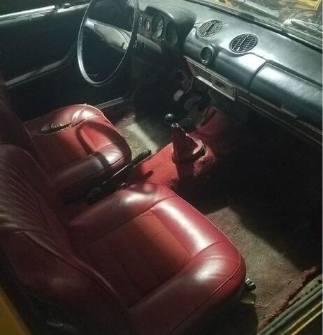 Желтый ВАЗ 2103, объемом двигателя 0 л и пробегом 150 тыс. км за 550 $, фото 6 на Automoto.ua