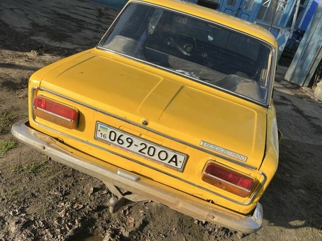 Желтый ВАЗ 2103, объемом двигателя 1.5 л и пробегом 100 тыс. км за 833 $, фото 3 на Automoto.ua