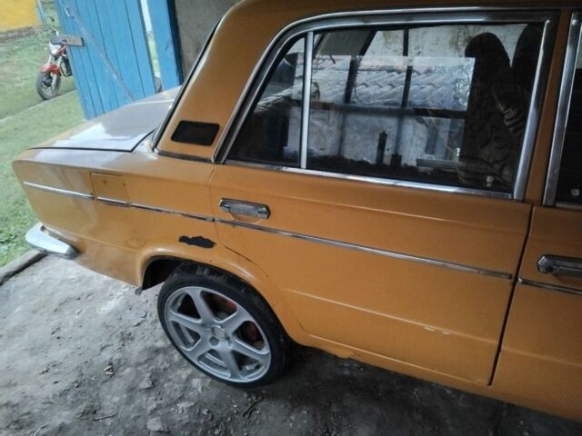 Желтый ВАЗ 2103, объемом двигателя 1.5 л и пробегом 3 тыс. км за 799 $, фото 6 на Automoto.ua
