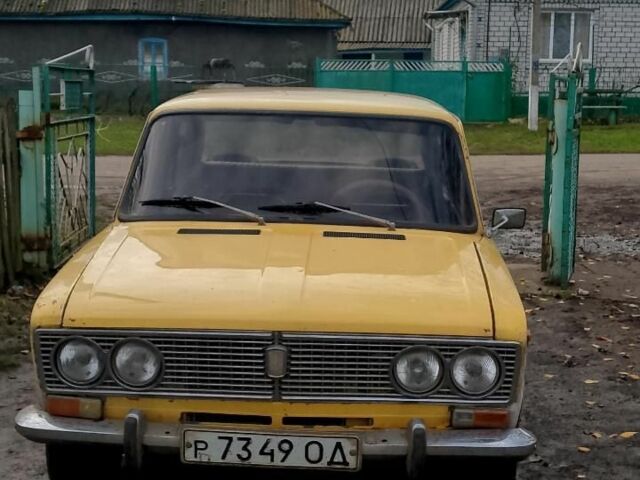 Желтый ВАЗ 2103, объемом двигателя 1 л и пробегом 543 тыс. км за 476 $, фото 1 на Automoto.ua