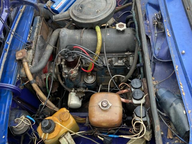 Серый ВАЗ 2103, объемом двигателя 0 л и пробегом 3 тыс. км за 592 $, фото 4 на Automoto.ua