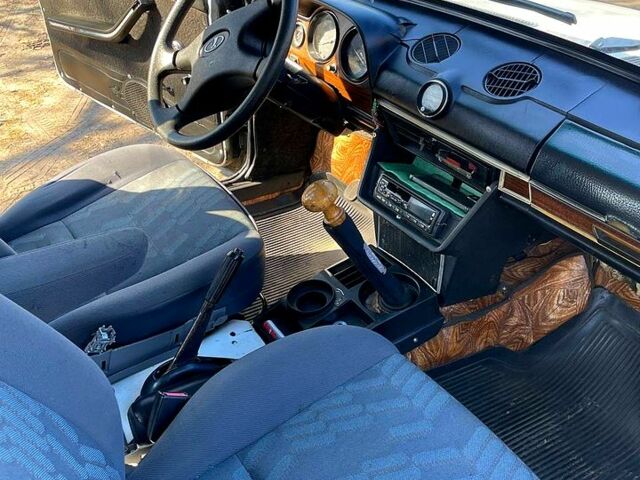 Серый ВАЗ 2103, объемом двигателя 15 л и пробегом 160 тыс. км за 795 $, фото 9 на Automoto.ua