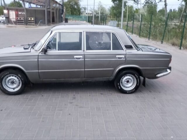 Серый ВАЗ 2103, объемом двигателя 0 л и пробегом 1 тыс. км за 426 $, фото 4 на Automoto.ua