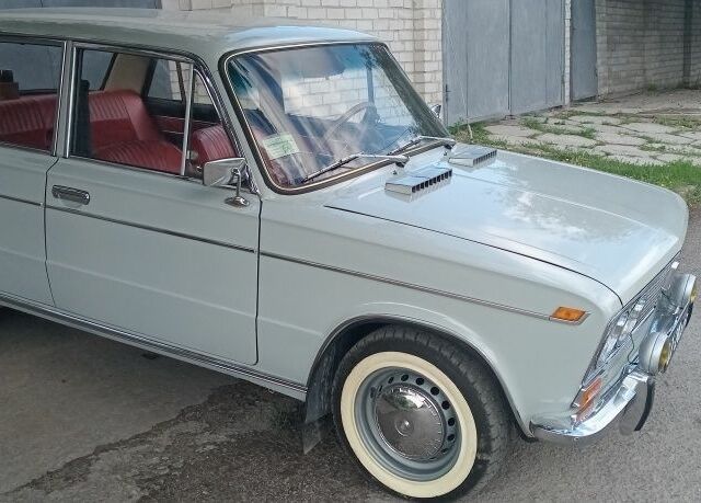 Серый ВАЗ 2103, объемом двигателя 1.3 л и пробегом 53 тыс. км за 2000 $, фото 5 на Automoto.ua