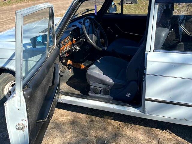 Серый ВАЗ 2103, объемом двигателя 15 л и пробегом 160 тыс. км за 795 $, фото 4 на Automoto.ua