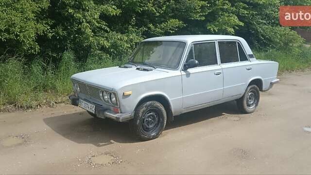 Серый ВАЗ 2103, объемом двигателя 1.3 л и пробегом 120 тыс. км за 550 $, фото 2 на Automoto.ua