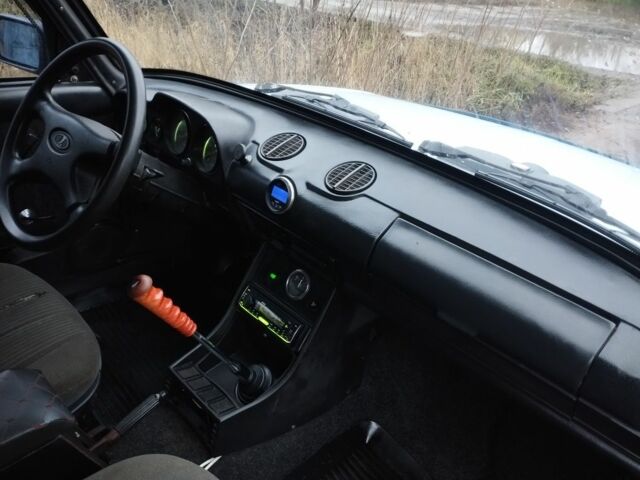 Сірий ВАЗ 2103, об'ємом двигуна 0 л та пробігом 100 тис. км за 500 $, фото 7 на Automoto.ua