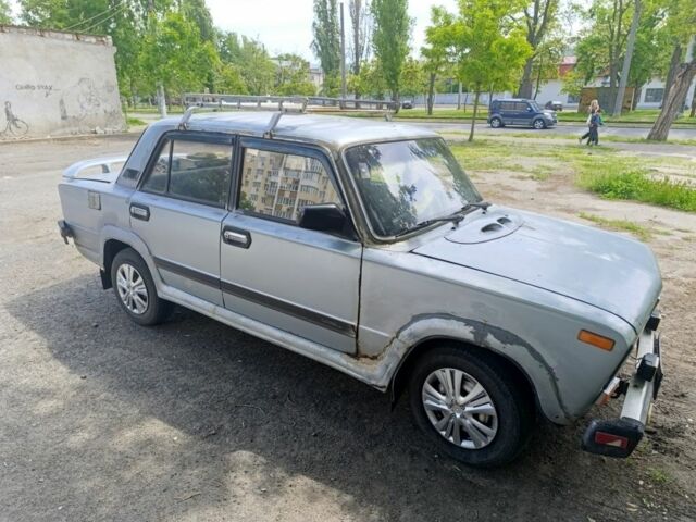 Серый ВАЗ 2103, объемом двигателя 1 л и пробегом 72 тыс. км за 597 $, фото 3 на Automoto.ua