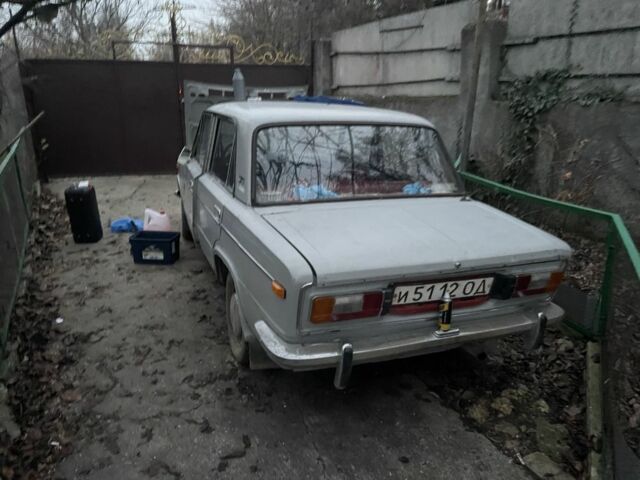 Серый ВАЗ 2103, объемом двигателя 1.5 л и пробегом 40 тыс. км за 371 $, фото 2 на Automoto.ua