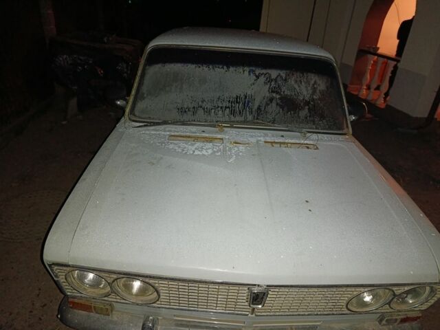 Серый ВАЗ 2103, объемом двигателя 2 л и пробегом 200 тыс. км за 650 $, фото 2 на Automoto.ua