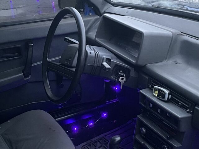 Синий ВАЗ 2103, объемом двигателя 1.3 л и пробегом 100 тыс. км за 950 $, фото 6 на Automoto.ua