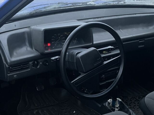Синий ВАЗ 2103, объемом двигателя 1.3 л и пробегом 100 тыс. км за 950 $, фото 5 на Automoto.ua