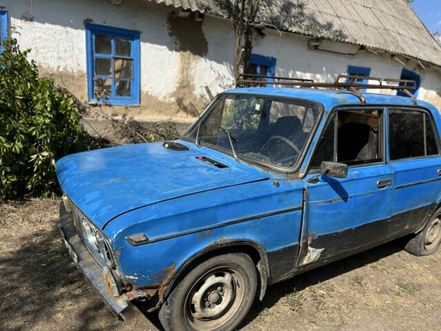 Синий ВАЗ 2103, объемом двигателя 0 л и пробегом 1000 тыс. км за 239 $, фото 3 на Automoto.ua