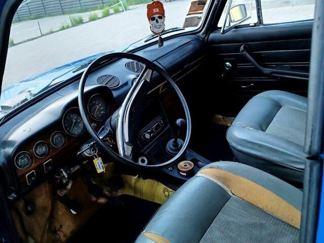 Синий ВАЗ 2103, объемом двигателя 1 л и пробегом 3 тыс. км за 15500 $, фото 5 на Automoto.ua