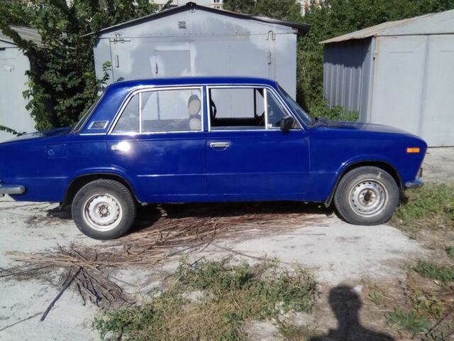 Синій ВАЗ 2103, об'ємом двигуна 1.5 л та пробігом 250 тис. км за 800 $, фото 4 на Automoto.ua