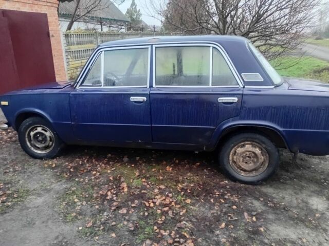 Синий ВАЗ 2103, объемом двигателя 0 л и пробегом 35 тыс. км за 381 $, фото 4 на Automoto.ua