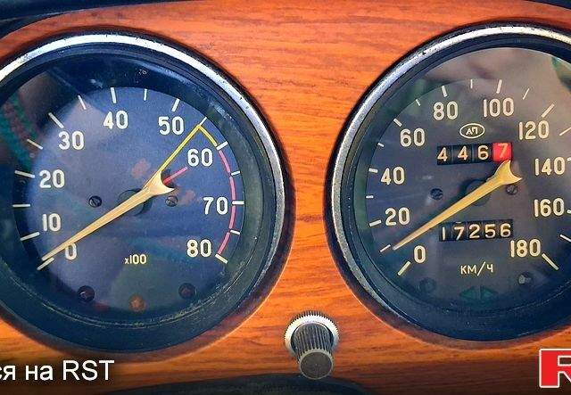 Синий ВАЗ 2103, объемом двигателя 1.5 л и пробегом 170 тыс. км за 3500 $, фото 3 на Automoto.ua