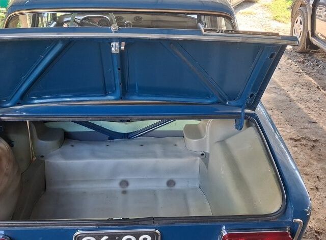 Синий ВАЗ 2103, объемом двигателя 0 л и пробегом 170 тыс. км за 3500 $, фото 2 на Automoto.ua