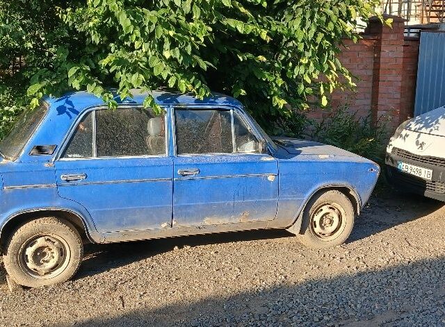 Синий ВАЗ 2103, объемом двигателя 0 л и пробегом 130 тыс. км за 300 $, фото 1 на Automoto.ua