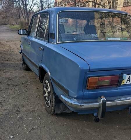 Синий ВАЗ 2103, объемом двигателя 1.45 л и пробегом 300 тыс. км за 1100 $, фото 2 на Automoto.ua