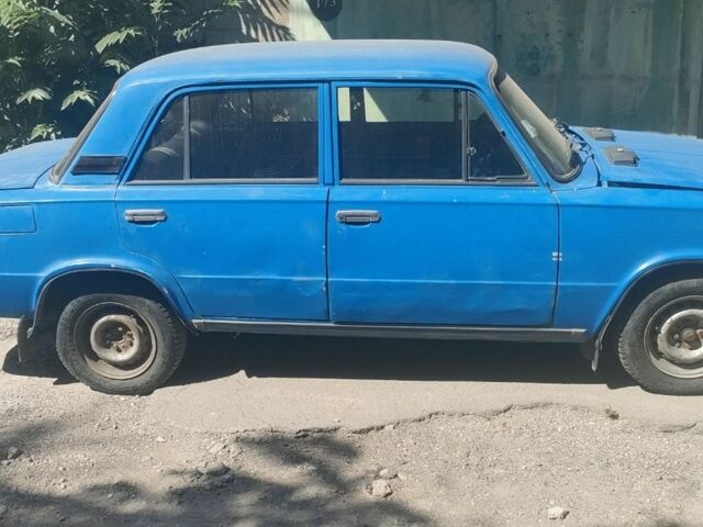 Синий ВАЗ 2103, объемом двигателя 1.5 л и пробегом 100 тыс. км за 479 $, фото 2 на Automoto.ua