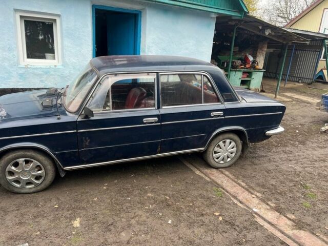 Синій ВАЗ 2103, об'ємом двигуна 1.5 л та пробігом 226 тис. км за 450 $, фото 3 на Automoto.ua
