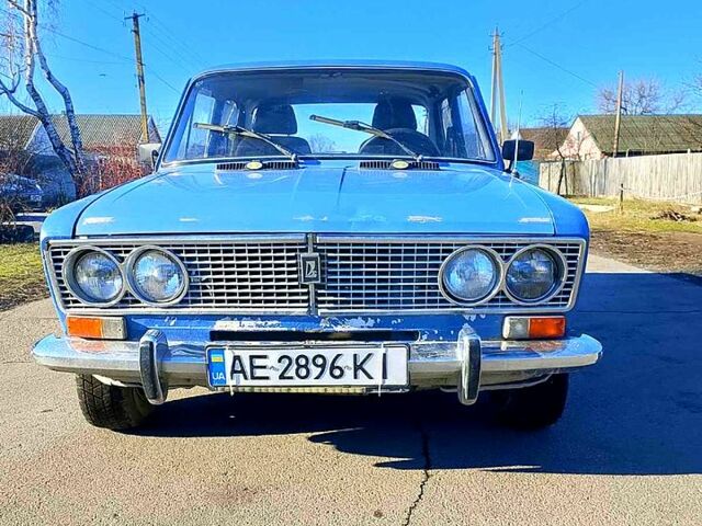 Синий ВАЗ 2103, объемом двигателя 1.5 л и пробегом 150 тыс. км за 800 $, фото 2 на Automoto.ua