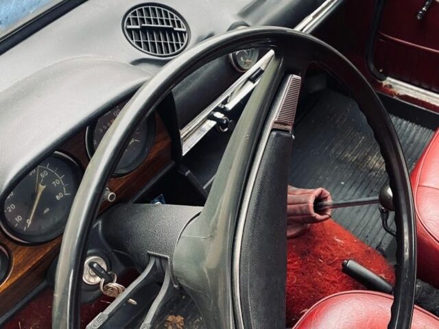 ВАЗ 2103 1976 в Броварах на Automoto.ua Синий ВАЗ 2103, объемом двигателя 1.5 л и пробегом 8 тыс. км за 500 $, фото 5 на Automoto.ua