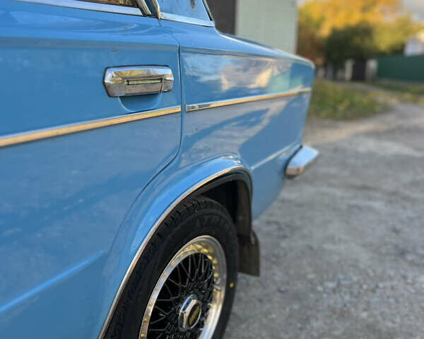 Синій ВАЗ 2103, об'ємом двигуна 1.45 л та пробігом 95 тис. км за 2200 $, фото 2 на Automoto.ua