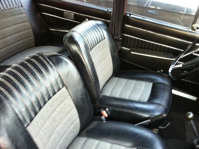 Синий ВАЗ 2103, объемом двигателя 0 л и пробегом 93 тыс. км за 1300 $, фото 1 на Automoto.ua