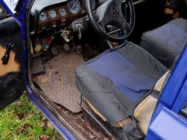 Синий ВАЗ 2103, объемом двигателя 0 л и пробегом 60 тыс. км за 334 $, фото 2 на Automoto.ua