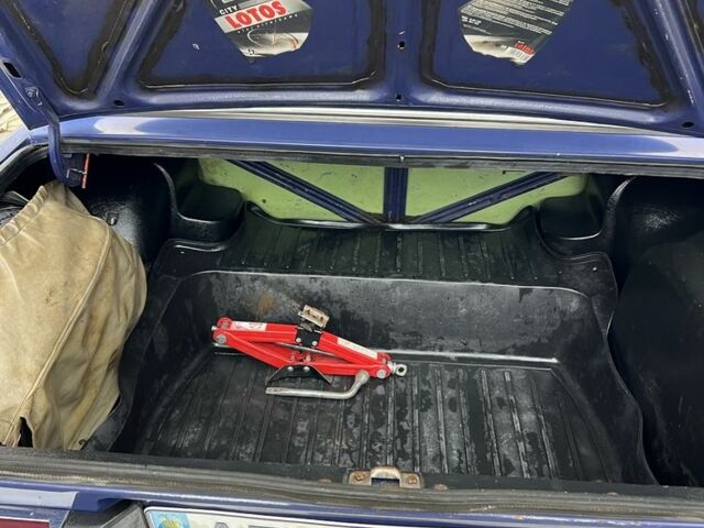 Синий ВАЗ 2103, объемом двигателя 1.5 л и пробегом 250 тыс. км за 666 $, фото 7 на Automoto.ua