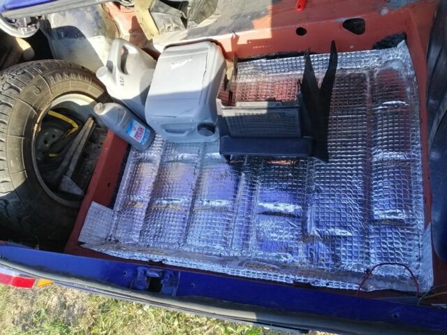 Синій ВАЗ 2103, об'ємом двигуна 0 л та пробігом 60 тис. км за 450 $, фото 4 на Automoto.ua